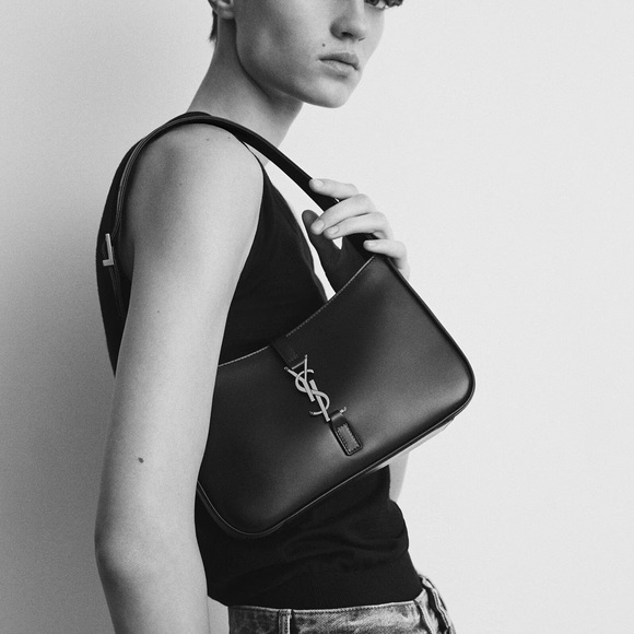 Saint Laurent Handbags - Saint Laurent 5 à 7 bag